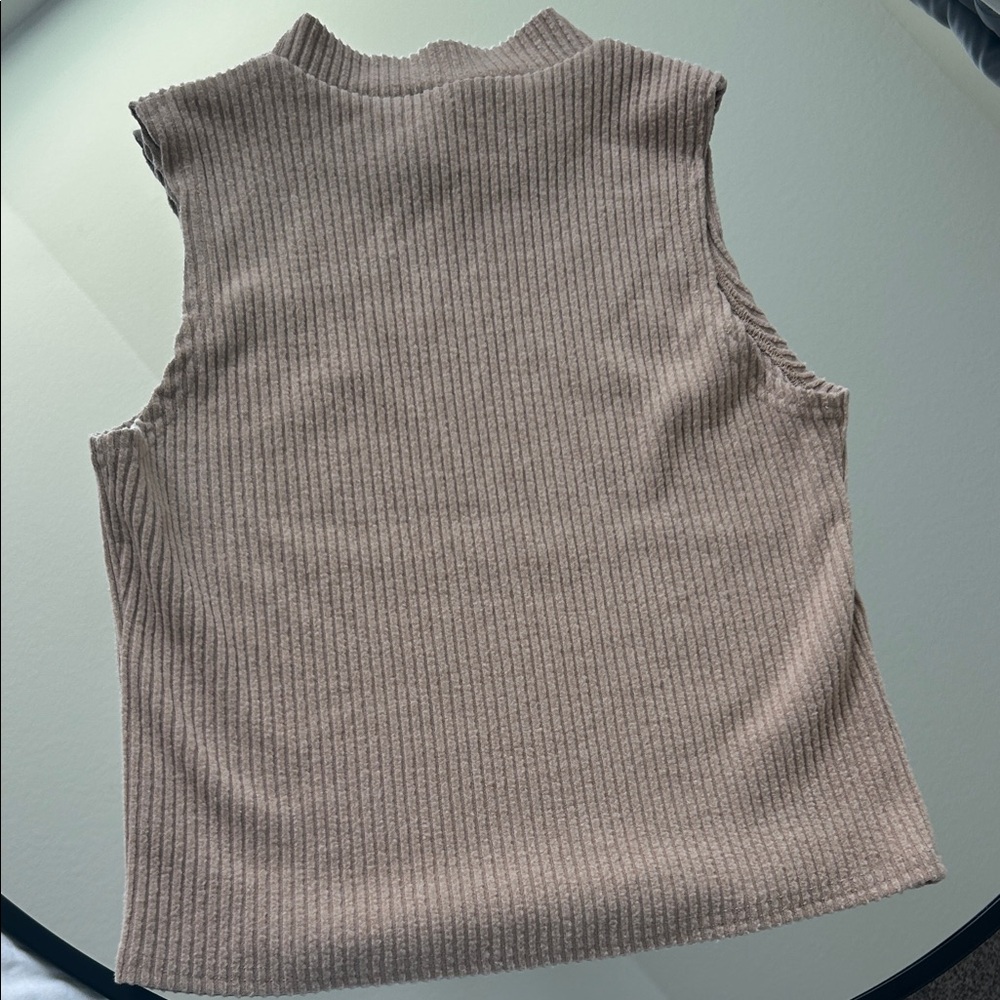 Sleeveless Ribbed Knit Top - Cream - Picture 2 of 5